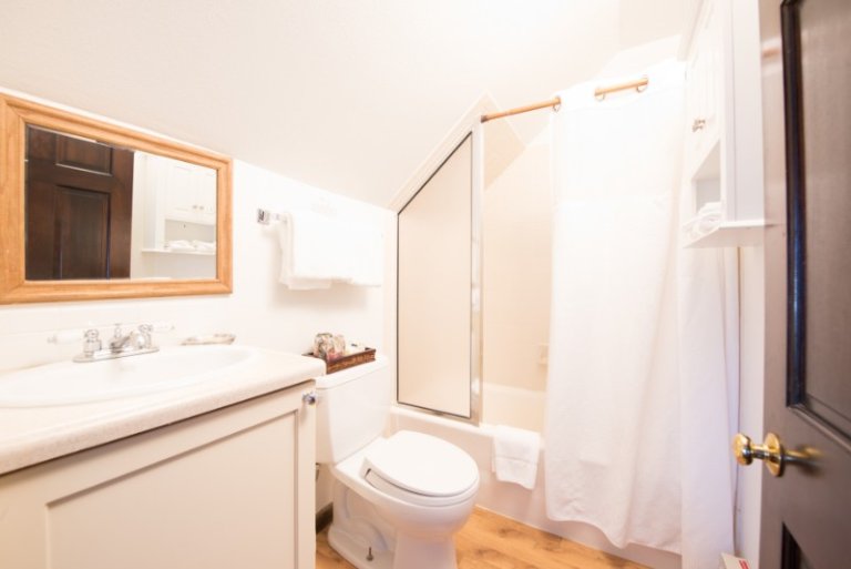 ROOM20_750_0919 ROOM20_750_0919