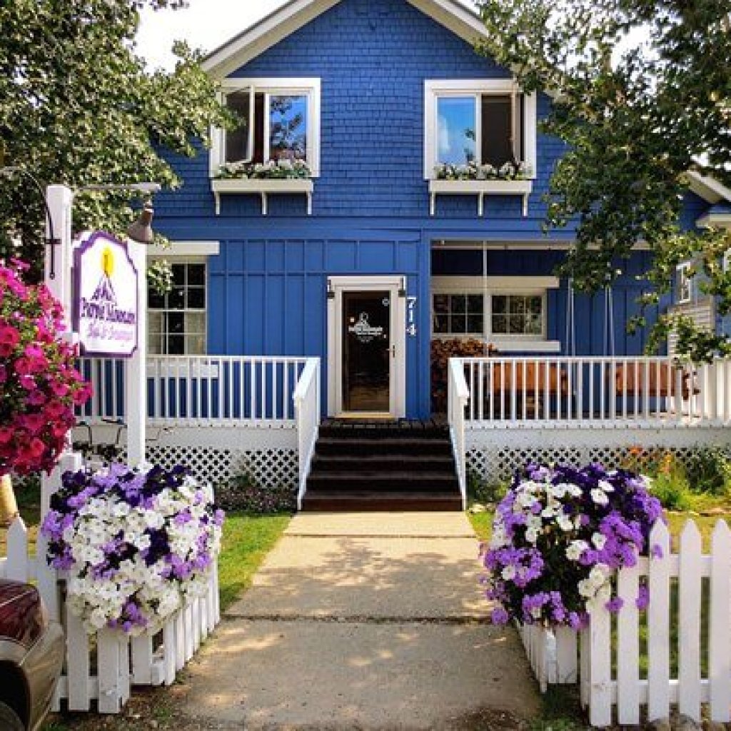 Purple Mountain Bed & Breakfast