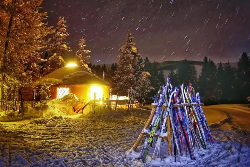 Moonlight Yurt Dinners
